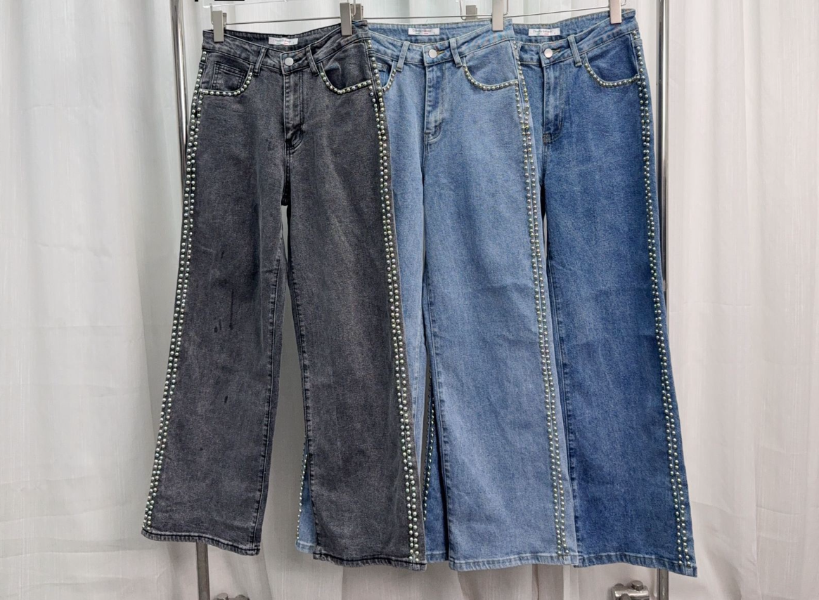 Jeans tachas